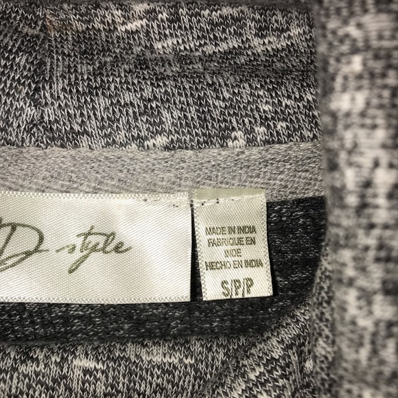 RD Style Poncho - Picture 5 of 5